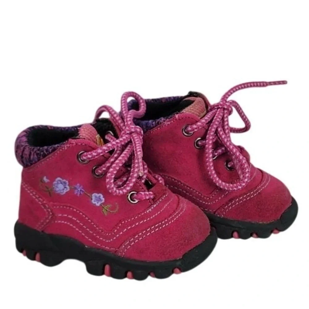 McKIDS Pink Suede Embroidered Flower Lace Up Ankle Boots Toddler Size 3‎